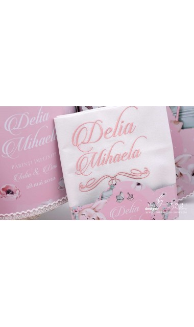 Trusou cu fluturi si flori ideal pentru un botez primavara Pink Spring 15